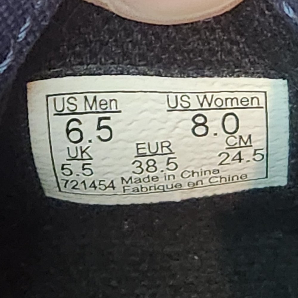 Used Navy Blue Vans Skater Sneakers Women’s Size 8 - Picture 9 of 9